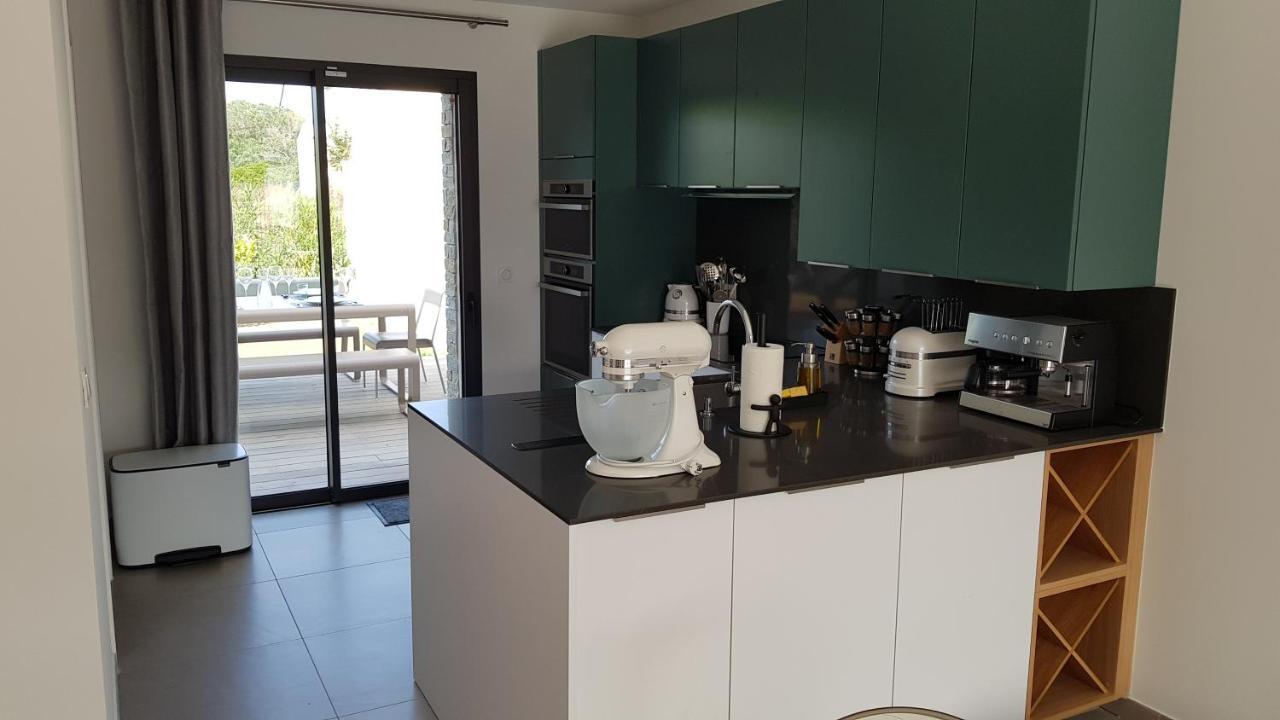 Villa Home Holiday A Cala Rossa Леччи Экстерьер фото